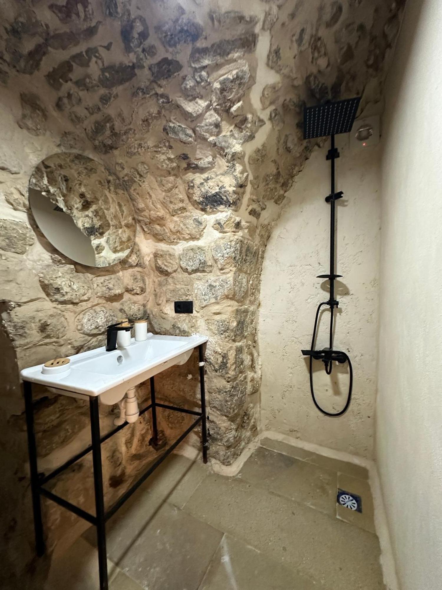 Miri Cave Suite 마르딘 외부 사진
