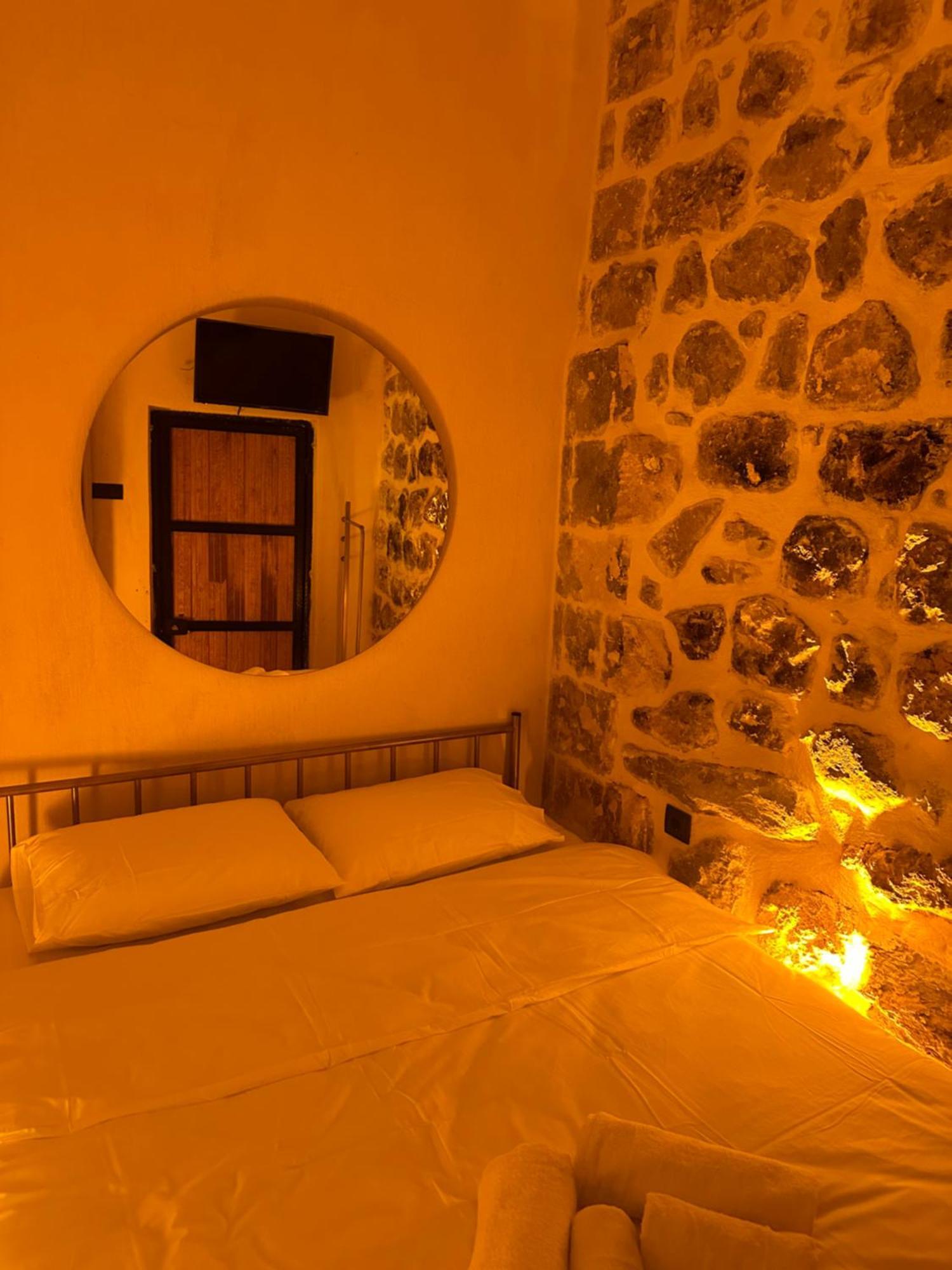 Miri Cave Suite 마르딘 외부 사진